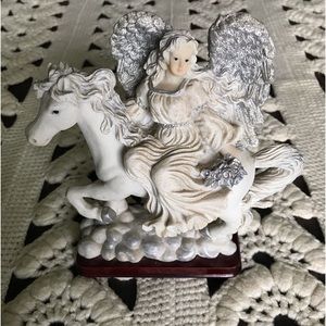 Vintage Guardian Angel Sculpture Decor Stunning Glitter Wings